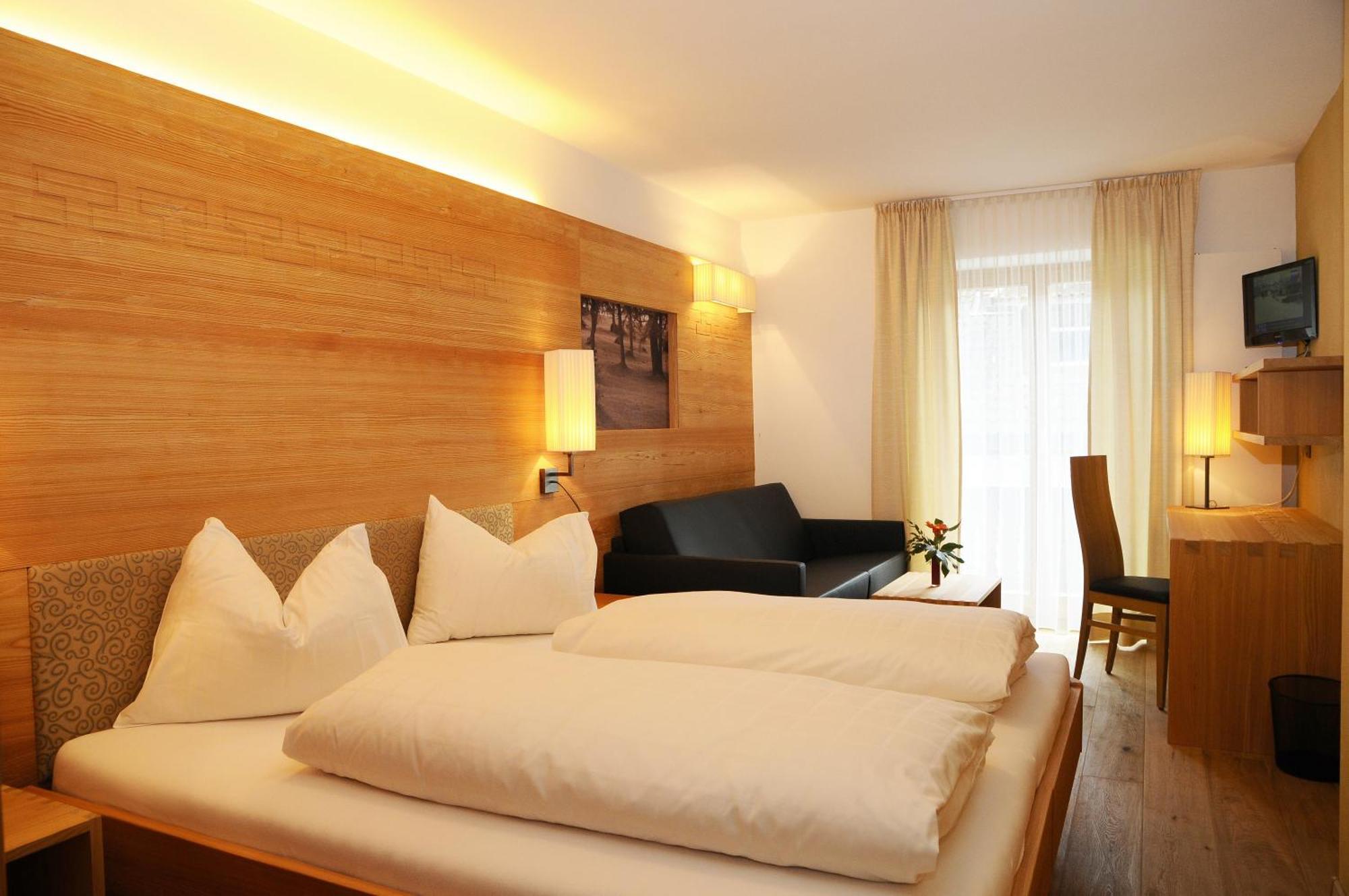 Hotel Olaga Niederolang Екстериор снимка