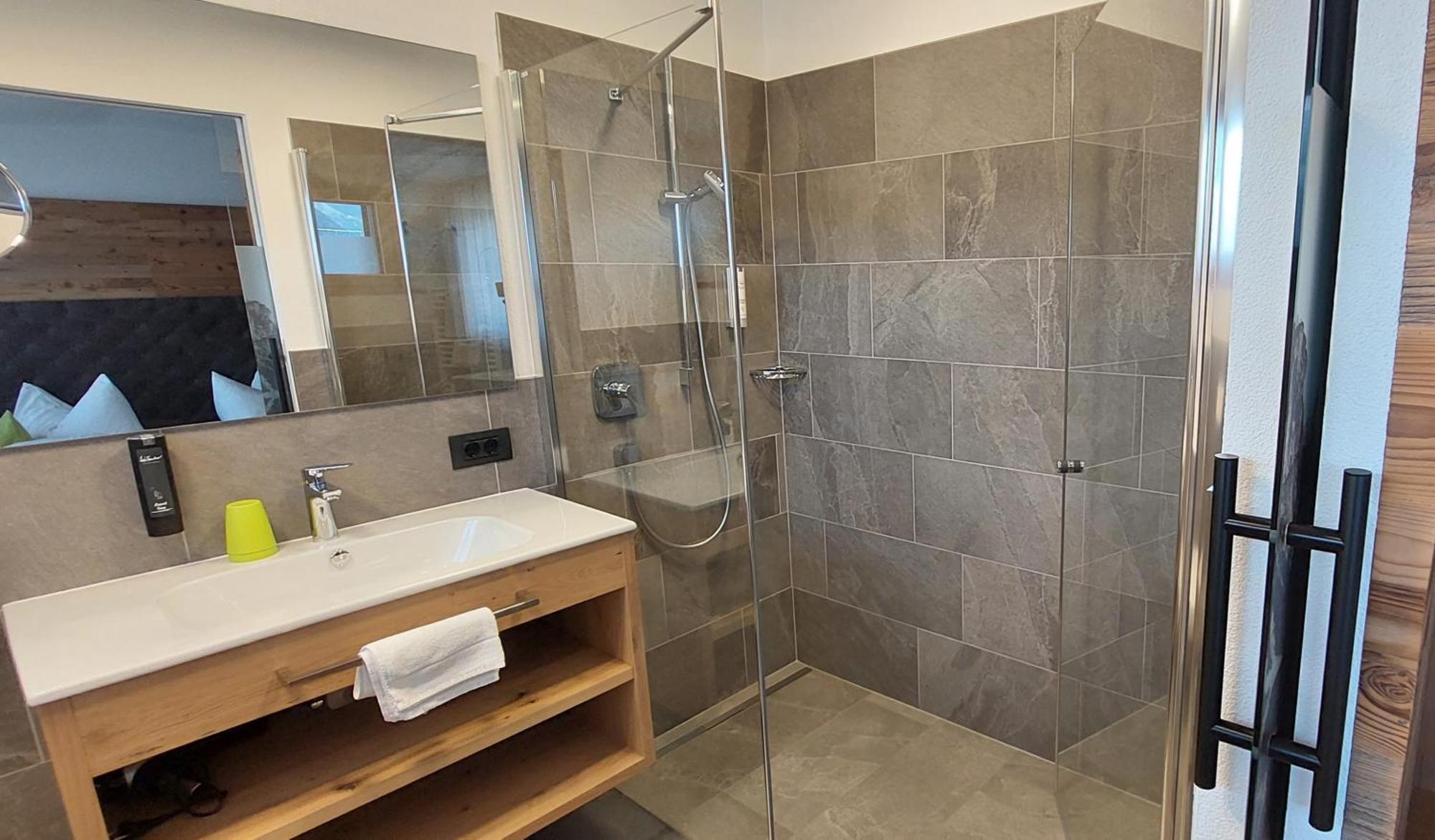 Hotel Olaga Niederolang Екстериор снимка
